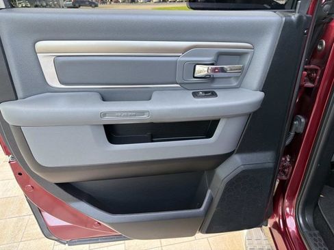Used 2017 RAM 1500 Big Horn RWD image 15