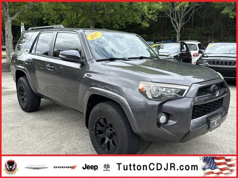Used 2017 Toyota 4Runner SR5 Premium RWD image 1