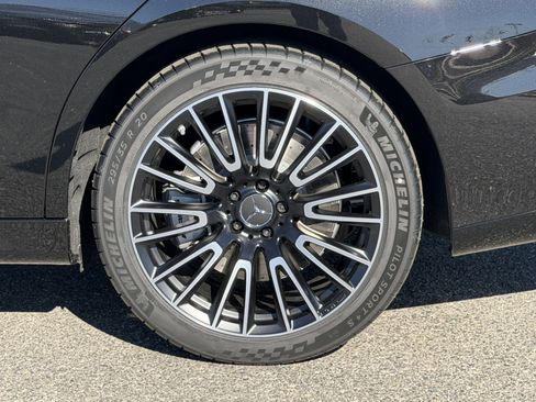 New 2026 Mercedes-Benz E 53 AMG e 4MATIC Sedan image 15