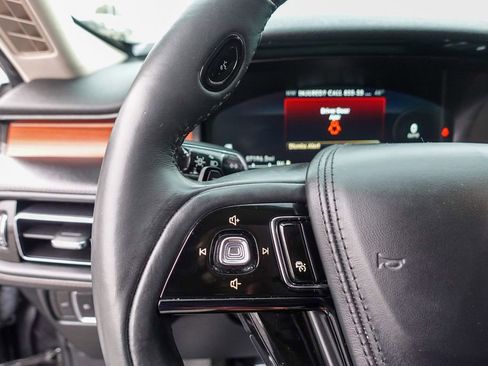 Used 2020 Lincoln Aviator Reserve w/ Equipment Group 201A image 19