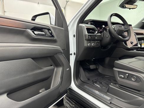 New 2026 GMC Yukon Denali w/ Advanced Technology Package AWD/4WD image 20