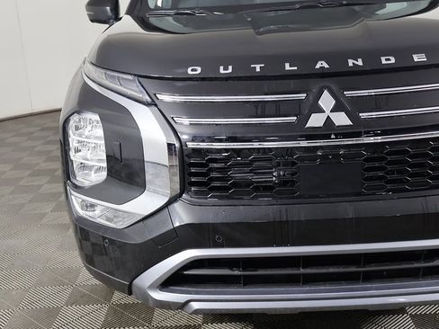 New 2026 Mitsubishi Outlander SE image 14