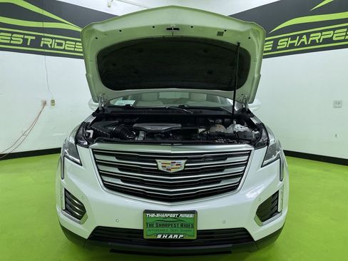 Used 2017 Cadillac XT5 Luxury w/ Driver Awareness Package image 4