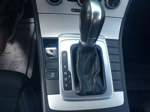 Used 2013 Volkswagen CC R-Line FWD image 16