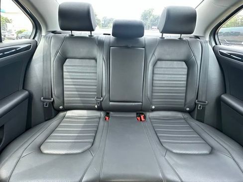 Used 2015 Volkswagen Jetta SEL FWD image 21