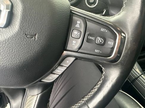 Used 2020 RAM 1500 Limited w/ Black Appearance Package AWD/4WD image 30