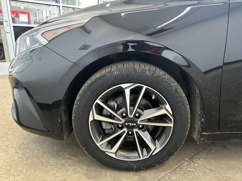 Certified 2024 Kia Forte LXS w/ LXS Technology Package image 20