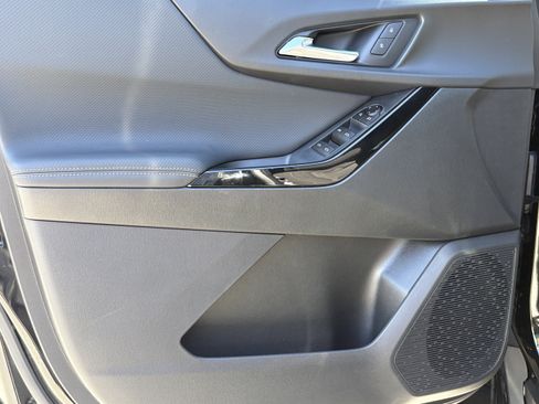 New 2026 Chevrolet Equinox LT image 13