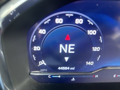 Used 2023 Chevrolet Silverado 1500 LT image 15