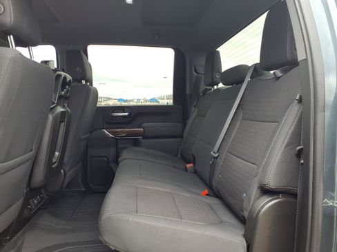 Used 2020 GMC Sierra 2500 SLE w/ SLE Value Package; image 10