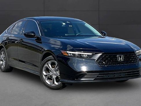 Used 2024 Honda Accord EX image 9