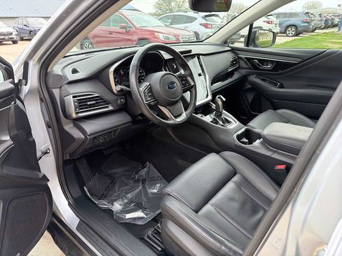 Certified 2022 Subaru Outback Limited AWD/4WD image 2