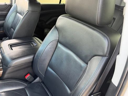 Used 2020 Chevrolet Suburban LT w/ Texas Edition Package RWD image 32