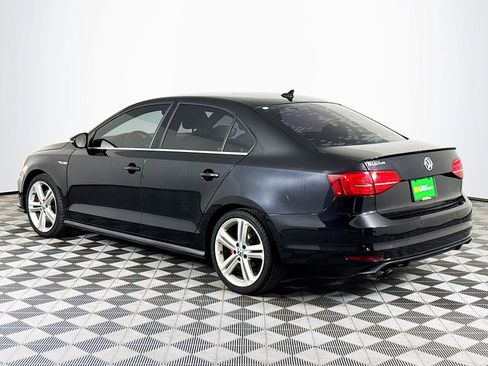 Used 2017 Volkswagen Jetta GLI image 6