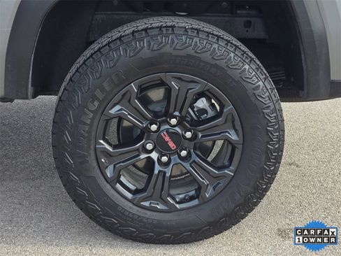 Used 2025 GMC Canyon Elevation w/ Convenience Package image 30