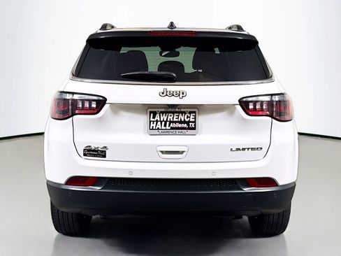 Used 2025 Jeep Compass Limited AWD/4WD image 5