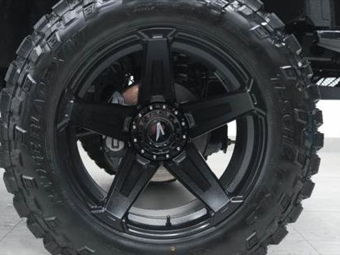 Used 2025 GMC Sierra 1500 AT4 image 15