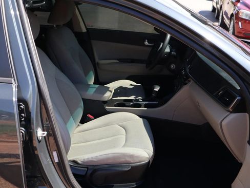 Used 2016 Kia Optima LX FWD image 13