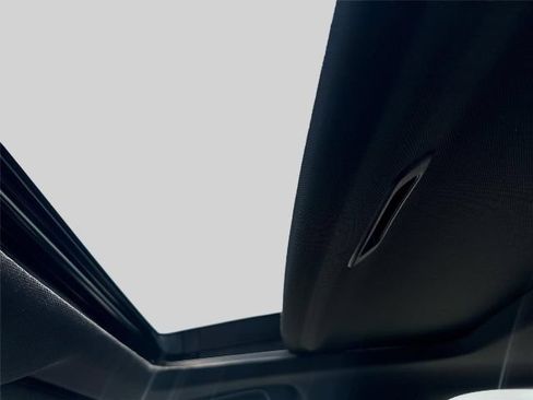 Used 2023 Honda Accord Sport image 11