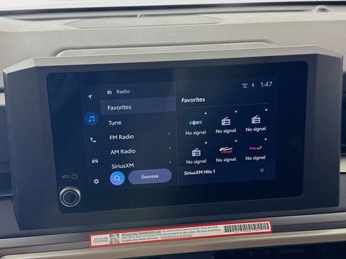 Used 2025 Toyota Tacoma SR5 image 13