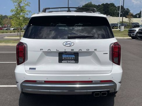 Used 2023 Hyundai Palisade Calligraphy w/ Cargo Package AWD/4WD image 3
