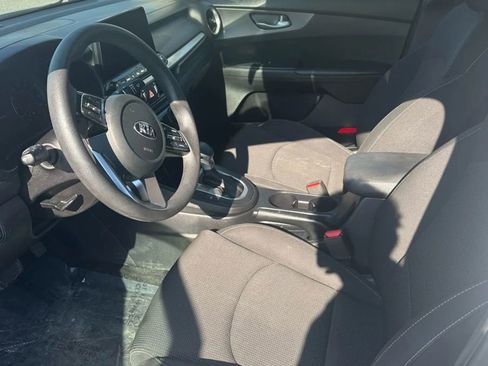 Used 2019 Kia Forte LXS image 6