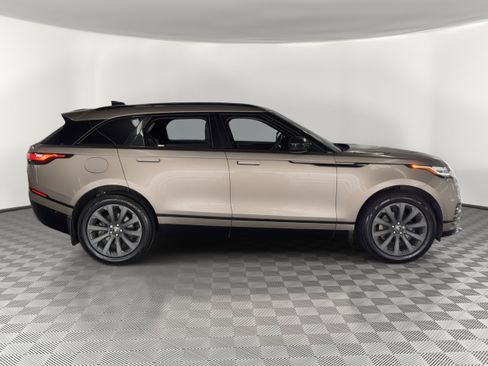 Used 2018 Land Rover Range Rover Velar R-Dynamic SE AWD/4WD image 8