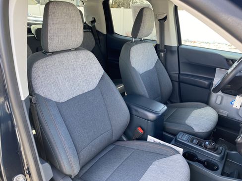 Used 2022 Ford Maverick XLT image 21