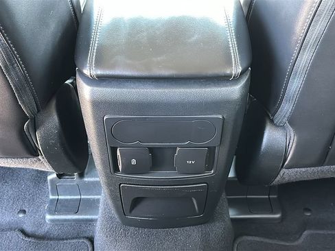 Used 2023 Ford Explorer XLT w/ Equipment Group 202A RWD image 29