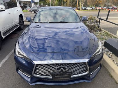 Used 2017 INFINITI Q60 Red Sport 400