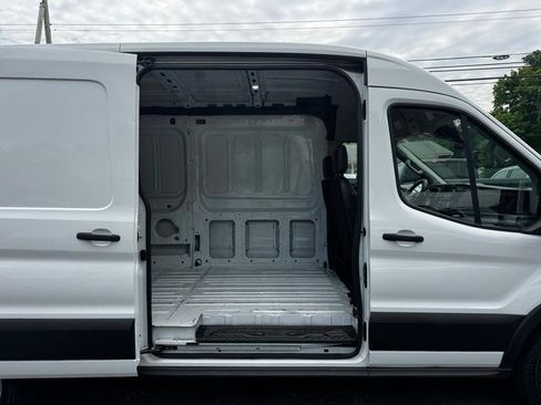 Used 2024 Ford Transit 250 148 Medium Roof Extended AWD image 10