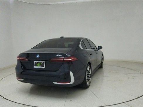 Used 2025 BMW 540i xDrive image 72