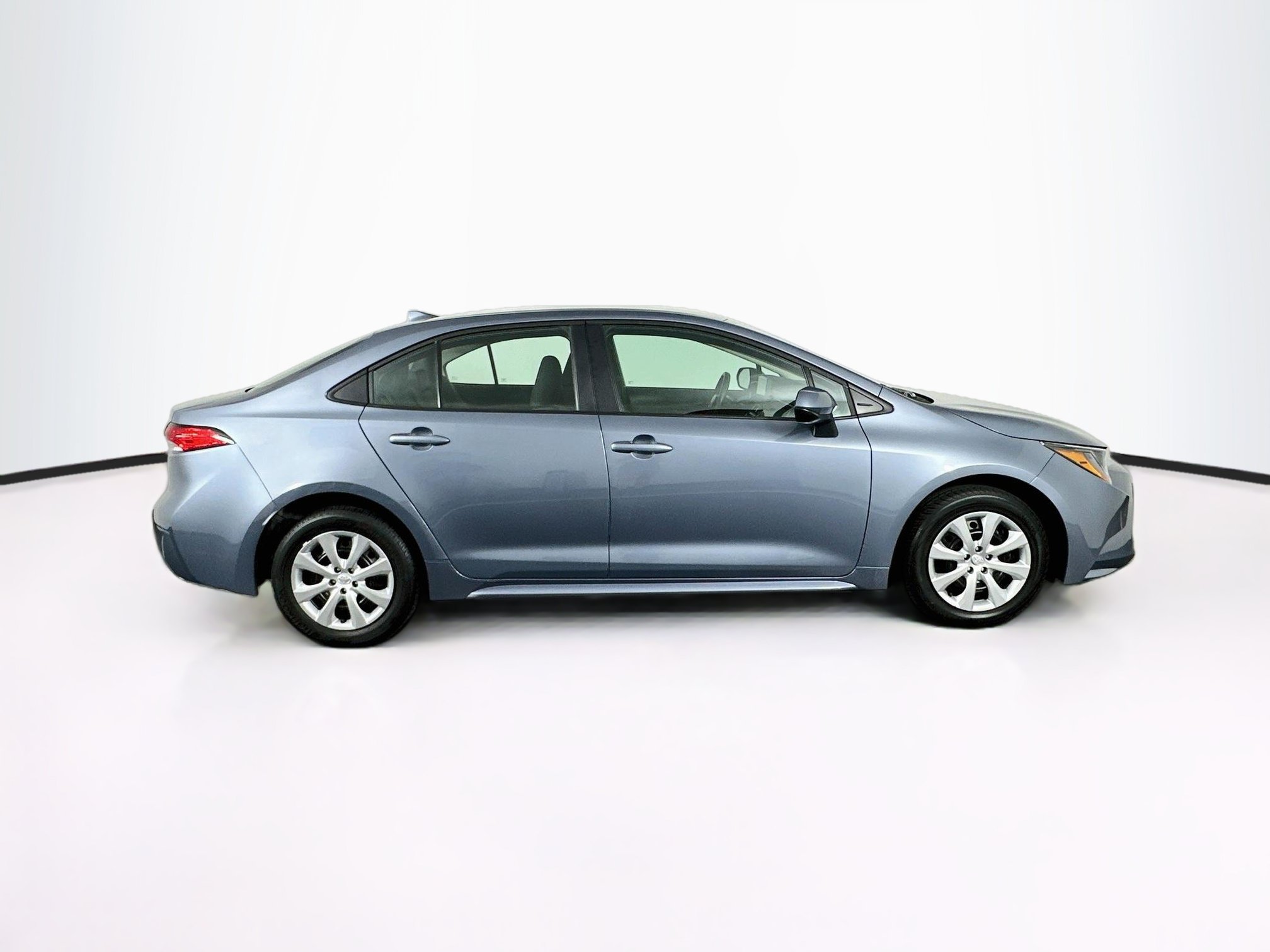 Used 2026 Toyota Corolla LE FWD image 10