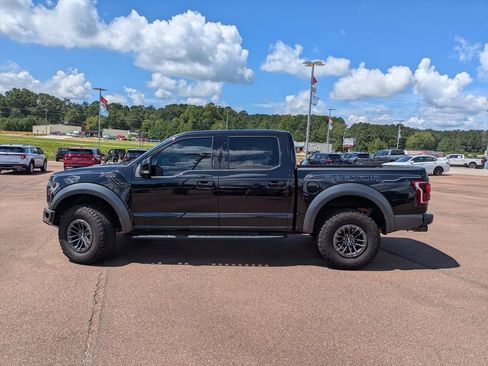 Used 2019 Ford F150 Raptor w/ Equipment Group 802A Luxury image 5