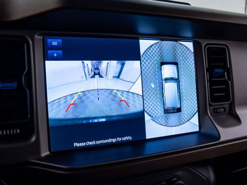 Used 2022 Ford Bronco Outer Banks image 22