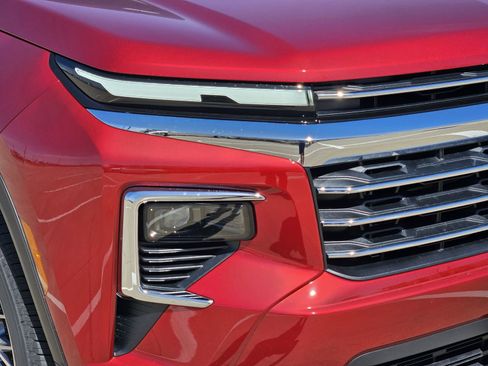 New 2026 Chevrolet Traverse LT FWD image 10