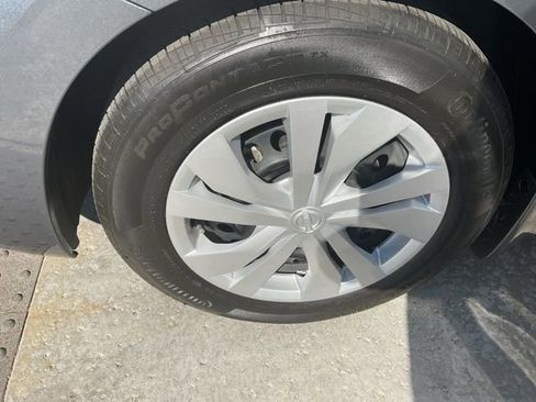 Used 2023 Nissan Versa S w/ Trunk Package image 11