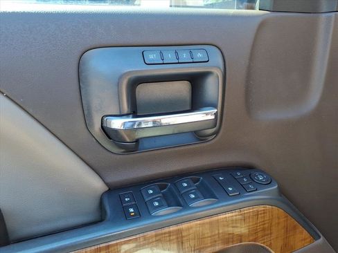 Used 2017 GMC Sierra 3500 SLT w/ Duramax Plus Package image 7