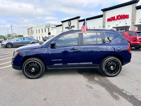 Used 2017 Jeep Compass High Altitude AWD/4WD image 3