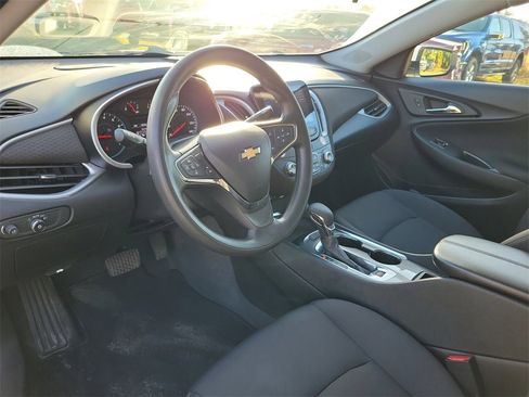Used 2024 Chevrolet Malibu LT image 12