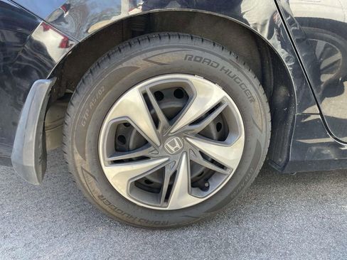 Used 2020 Honda Civic LX image 5