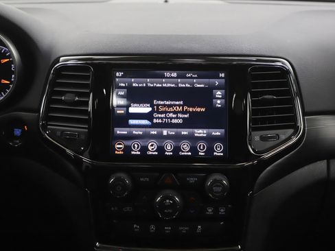Used 2019 Jeep Grand Cherokee Altitude image 15