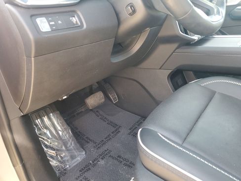 Used 2024 GMC Acadia Denali w/ Super Cruise Package image 26