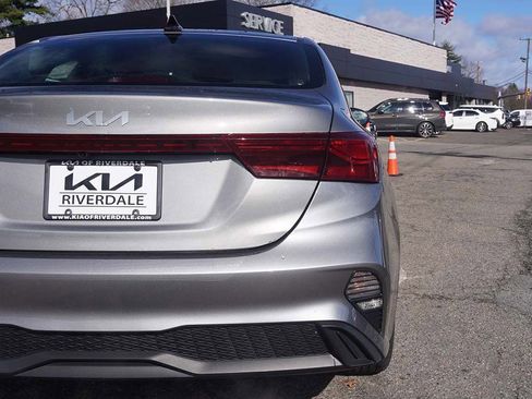 Used 2023 Kia Forte LXS w/ LXS Technology Package image 10