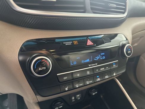 Used 2019 Hyundai Tucson SEL image 19