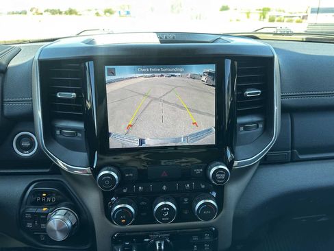 Used 2022 RAM 1500 Laramie AWD/4WD image 19
