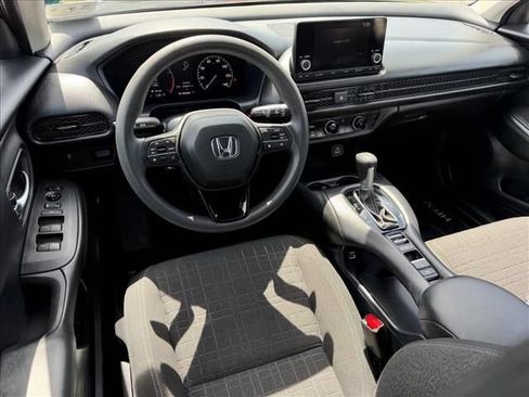 Used 2023 Honda HR-V LX image 7