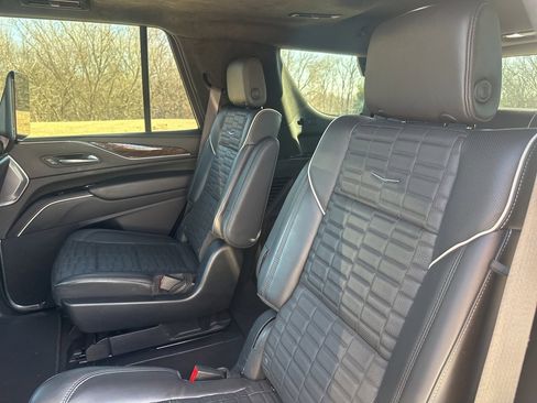 Certified 2023 Cadillac Escalade Sport Platinum image 37