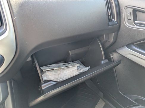 Used 2019 Chevrolet Colorado ZR2 image 30