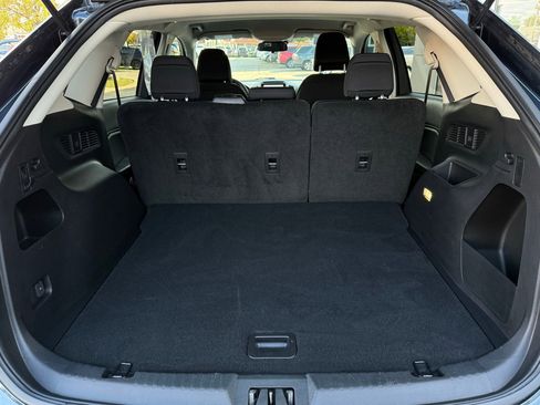 Used 2024 Ford Edge SE image 23